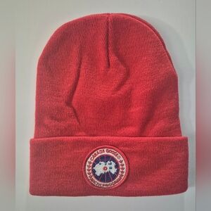 Cherry Red 🔴 UNISEX Beanie Skully with Canada Goose logo